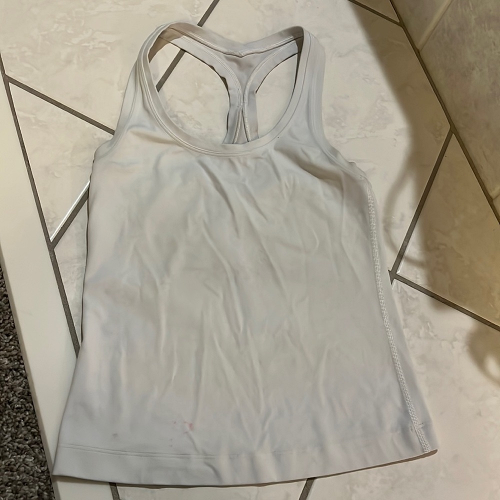 lululemon sports top